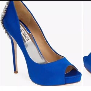 BADGLEY MISCHKA KIARA CRYSTAL BACK OPEN TOE PUMP SIZE 5